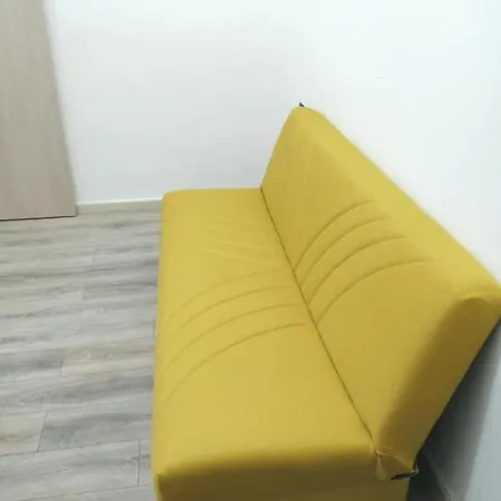 Nuovo A 1 Minuto Dal Porto *