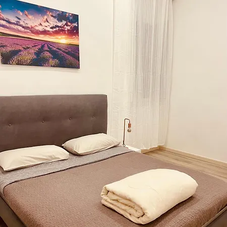 Nuovo A 1 Minuto Dal Porto Appartement