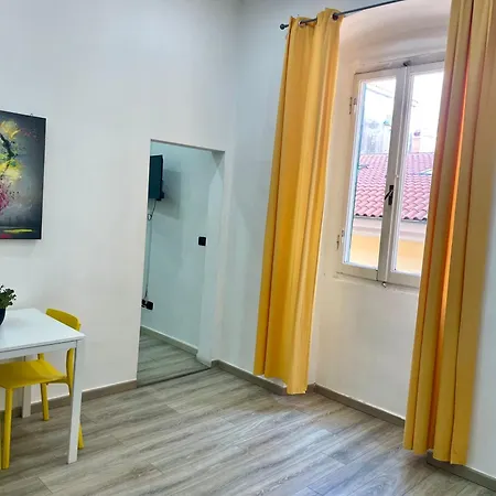 Nuovo A 1 Minuto Dal Porto Appartement Livourne